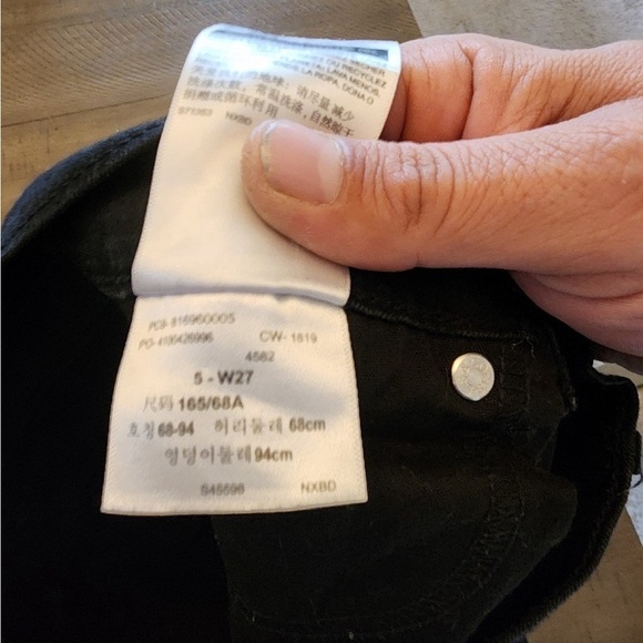 Levi denizen black ultra high rise ankle jeggings size 5 - Picture 4 of 4